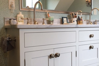 Transitional home design photo in Boston