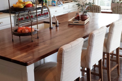 Example of a classic kitchen design in Wilmington