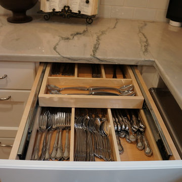 Classic Colonial Kitchen