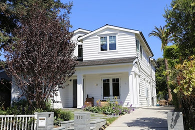 Example of an exterior home design in Los Angeles