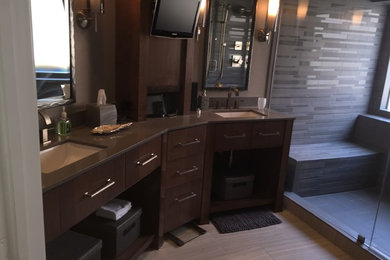 Doorless shower - mid-sized modern master gray tile and porcelain tile porcelain tile doorless shower idea in Dallas with an undermount sink, quartz countertops, a one-piece toilet and gray walls