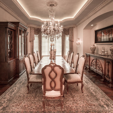 Traditional Dining Room