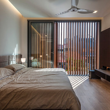 Sunny Side House