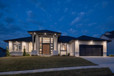 Example of an exterior home design in Kansas City