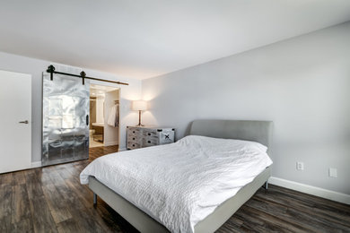 Example of a bedroom design in Los Angeles