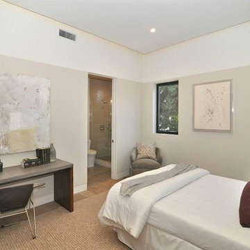 Contemporary Sherman Oaks Home