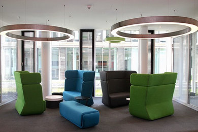 Inspiration for a mid-sized contemporary home design remodel in Munich
