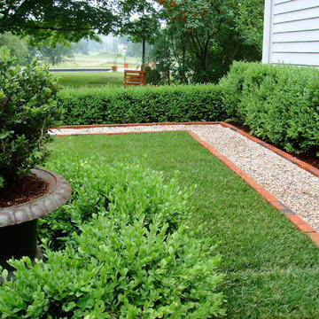 Inner Perimeter Walkway within Boxwoods