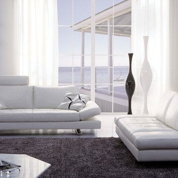 Gertrudes White Sofa