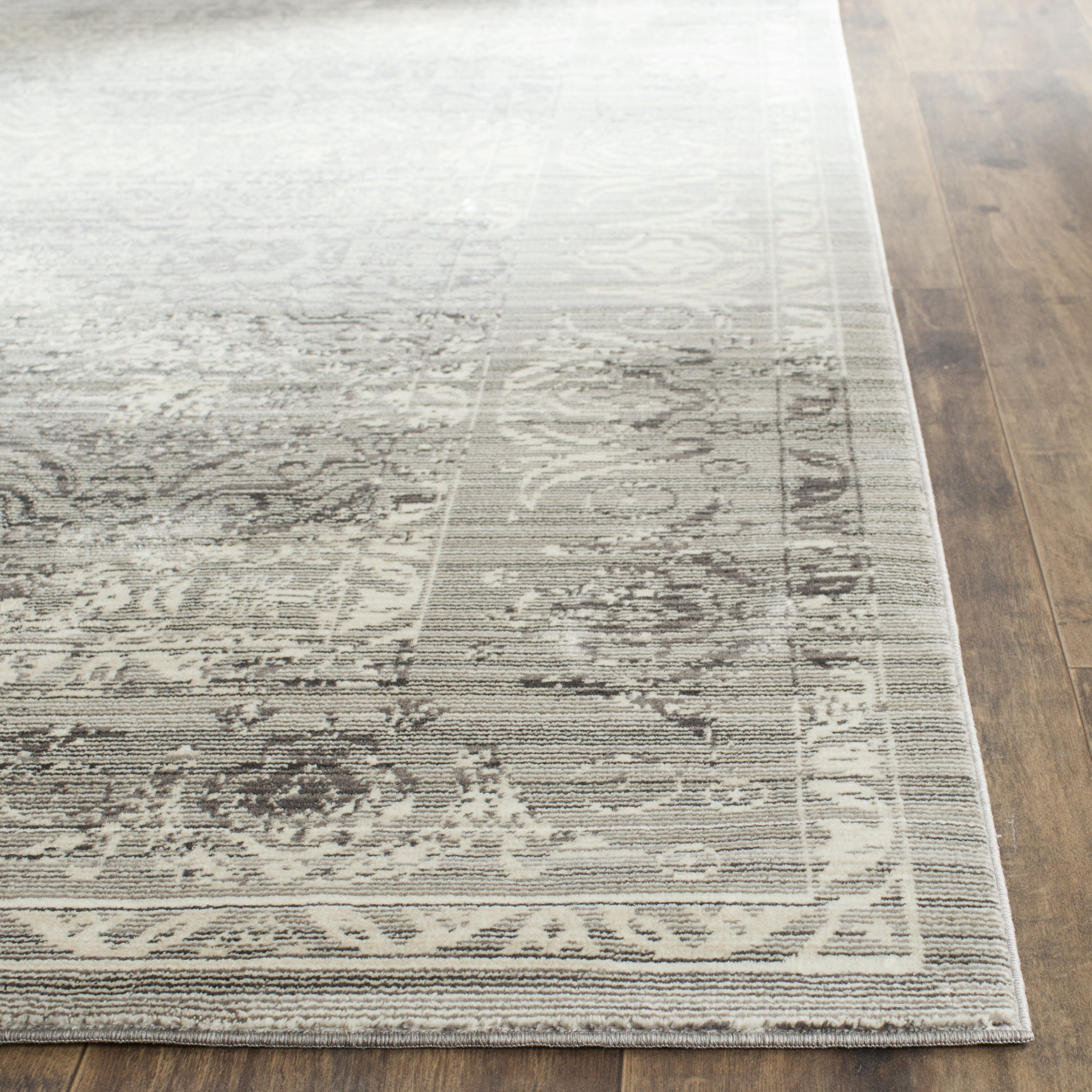 Safavieh Valencia Collection, VAL212 Rug, Mauve/Multi, 5'x8'