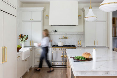 Transitional kitchen photo in DC Metro