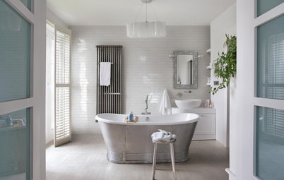 Expert Eye: 6 Ways to Incorporate Timber Into Your Bathroom