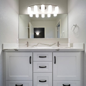 Casey & Tom’s Guest Bathroom Renovation