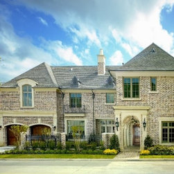 MICHAEL MOLTHAN LUXURY HOMES - Outdoor Lighting