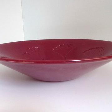 Kiln-Carved Ginkgo Leaf Fused Glass Bowl
