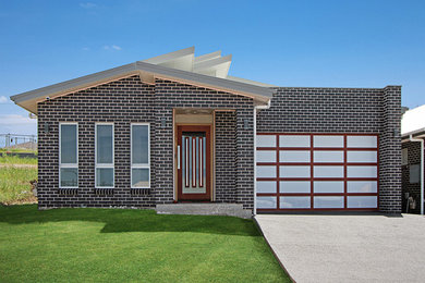 Photo of a contemporary exterior in Wollongong.