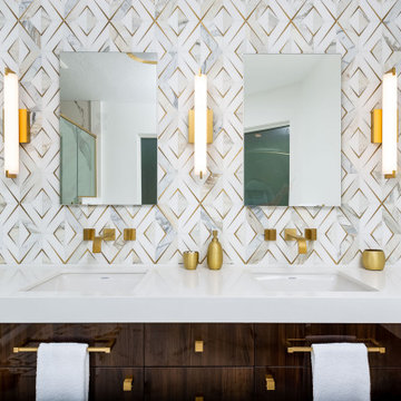 West Eugene Luxury Bath