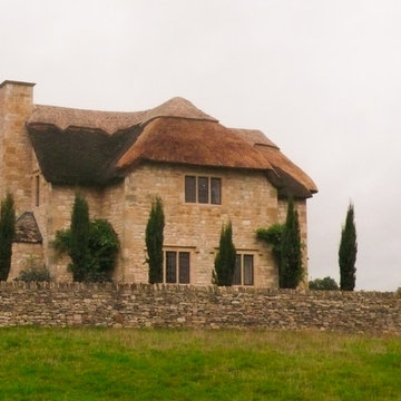 Thatched cottage, Cotswolds