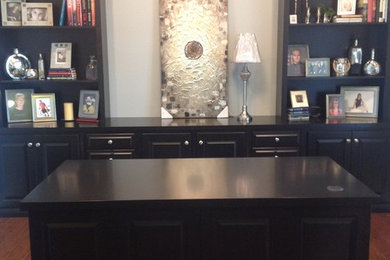 Home office - home office idea in Indianapolis