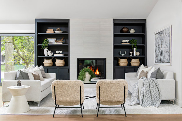 Transitional Living Room by Lisa Kooistra designs inc.