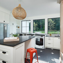 Wawaset Mudroom Island