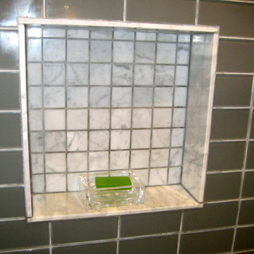 Artist's Loft Guest Bathroom
