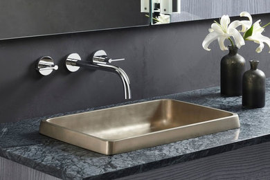 Example of a minimalist bathroom design in Other