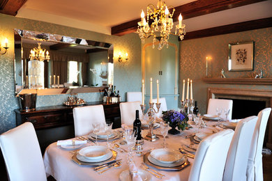Inspiration for a dining room in Buckinghamshire.