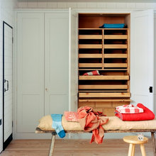 Cabinetry / Built-in cupboard details
