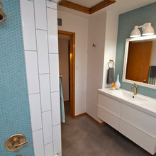 middle bathroom