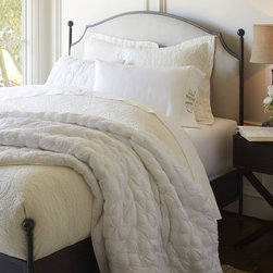 Aberdeen Bed - Beds