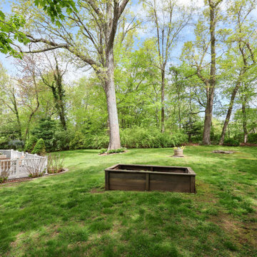 17 Stonepost Road, Glastonbury, CT 06033