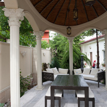 Greek - inspired gaarden pavillion