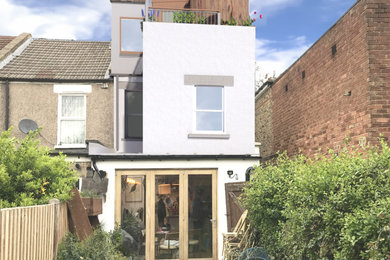 Contemporary loft conversion to a terraced house