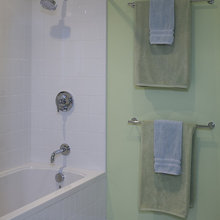 TOWEL BAR
