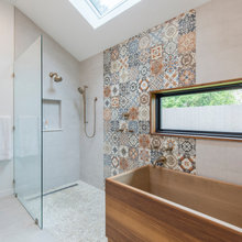 2190 33rd Spa Bathroom