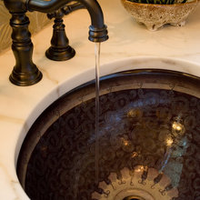 Ethnic sink