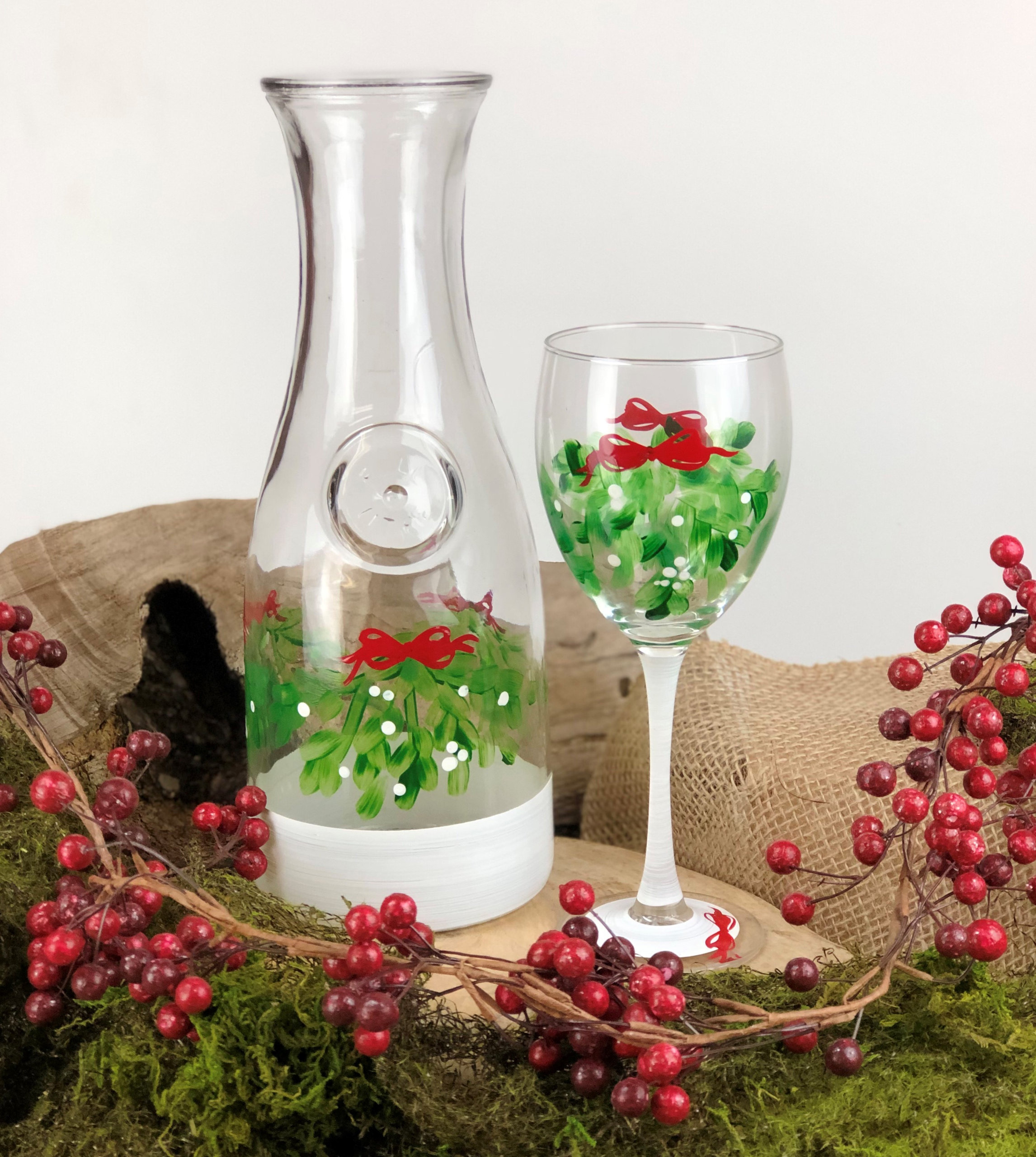 Mistletoe Wine, Set of 2
