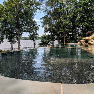 Lakeside Luxury Vanishing Edge Pool