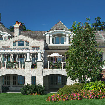 Bayside - Traditional Lakeside Estate