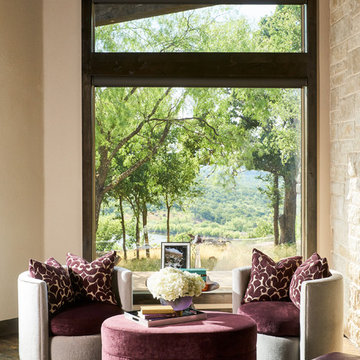 Cliff House: Living Room