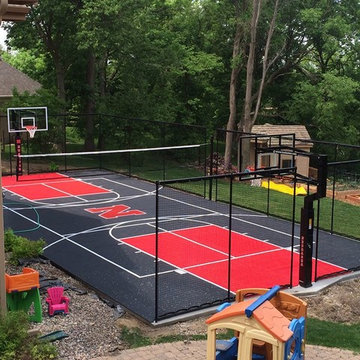 SnapSports - Backyard Multi-Game Court 'Huskers' Theme
