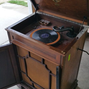 1929 Victor Talking Machine (Victrola)
