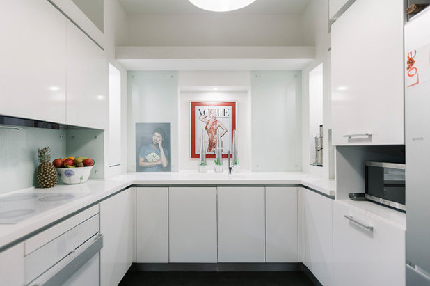 Современный Кухня by Yuri Grishko