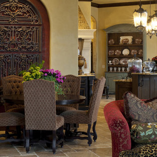 オクラホマシティのトラディショナルスタイルのLDKの画像