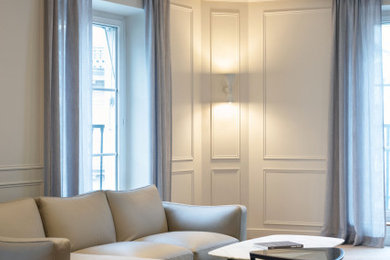 Inspiration pour une salle de séjour traditionnelle.