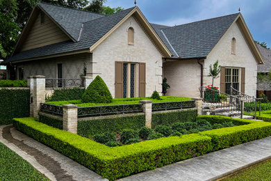 Example of a gable roof design in Austin with a shingle roof