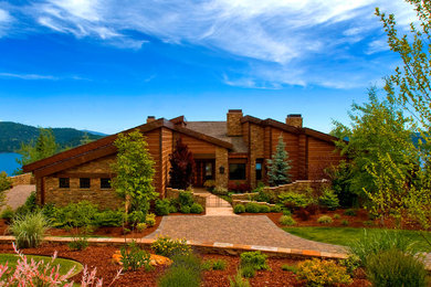 Traditional exterior home idea in Phoenix