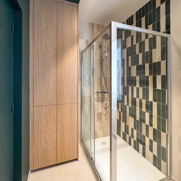 Douche enfant et rangement sur-mesure