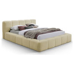 Meridian Furniture - Carlin Upholstered Bed, Beige, Queen, Chenille Fabric - Upgrade your bedroom with the Carlin beige chenille queen bed, showcasing a unique yet elegant frame with channel tufting. This bed effortlessly combines contemporary style with practical design. Its smooth, velvety texture and refined details create a striking centerpiece, embodying both exquisite taste and timeless beauty.